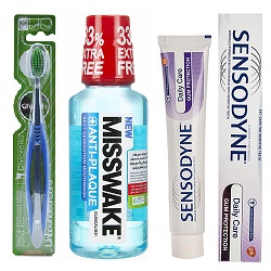خمیر دندان سنسوداین محافظ لثه سری Daily Care به همراه مسواک و دهان شویه
